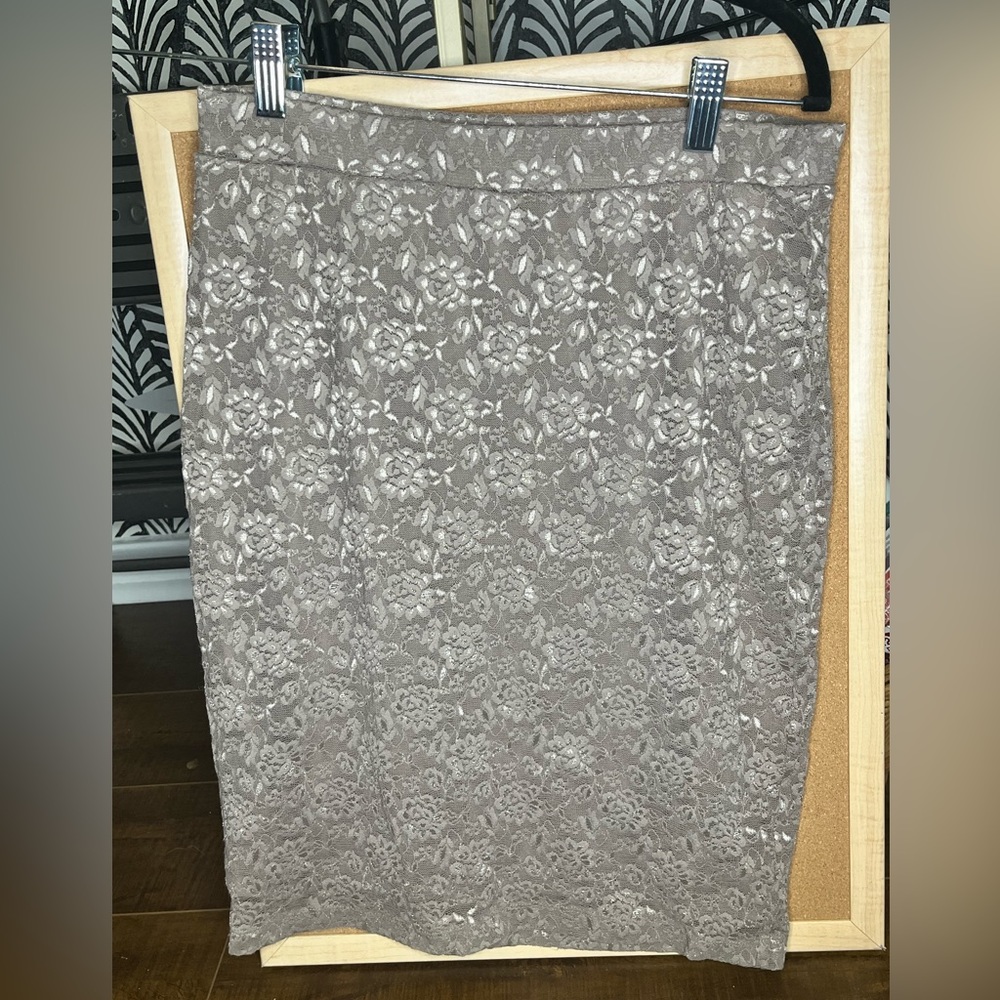 Lace Pencil Skirt